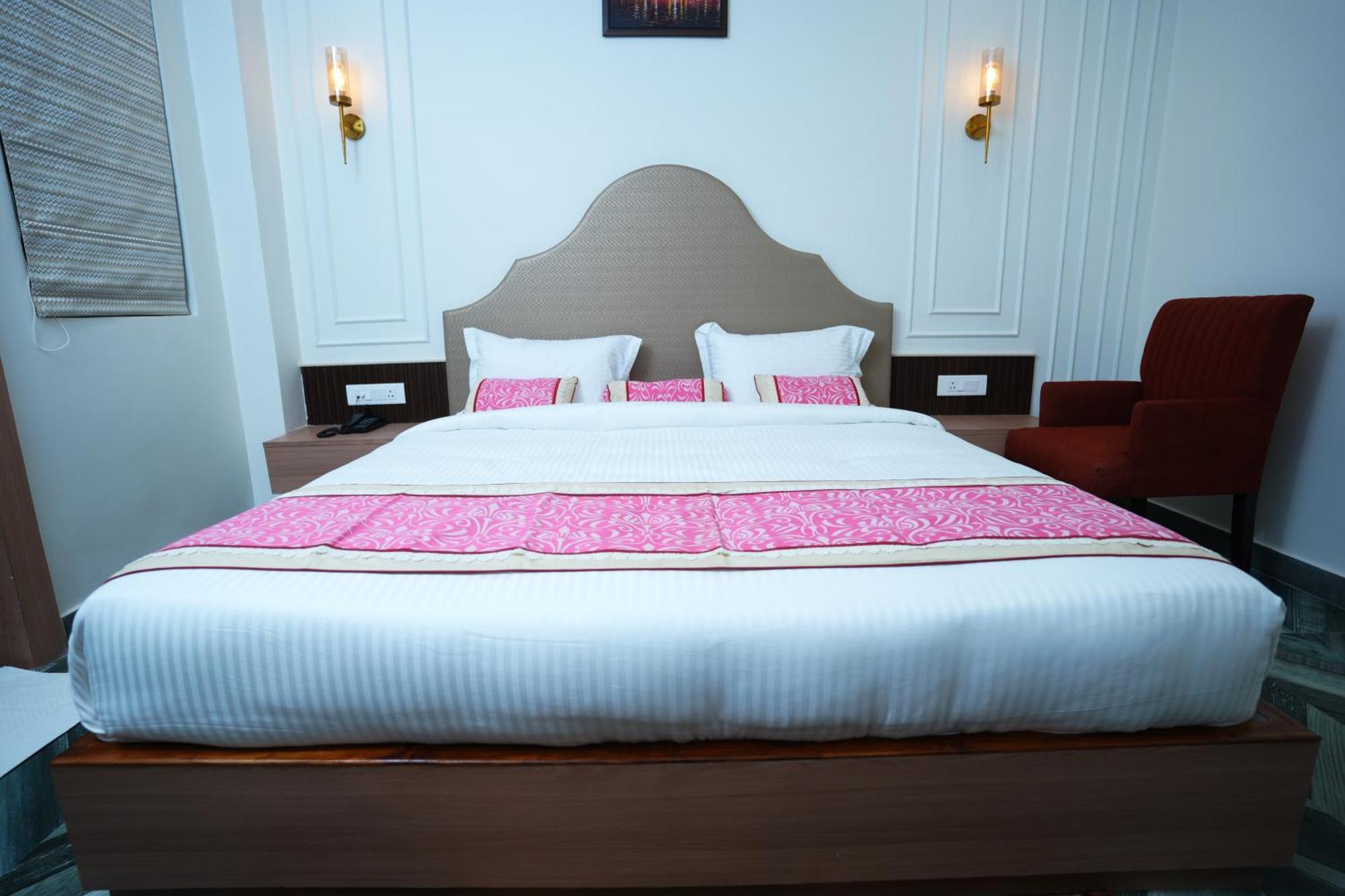 Hotel Anaya Retreat Varanasi Esterno foto
