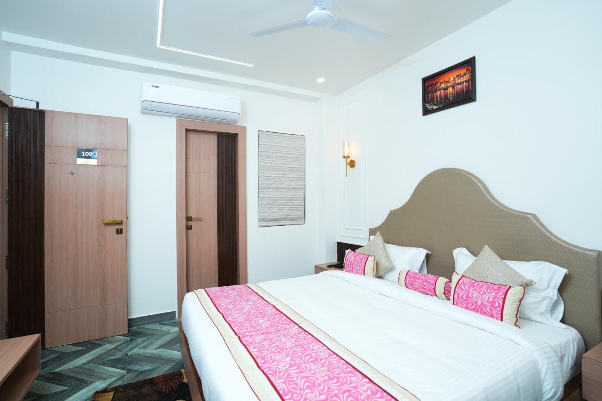 Hotel Anaya Retreat Varanasi Esterno foto