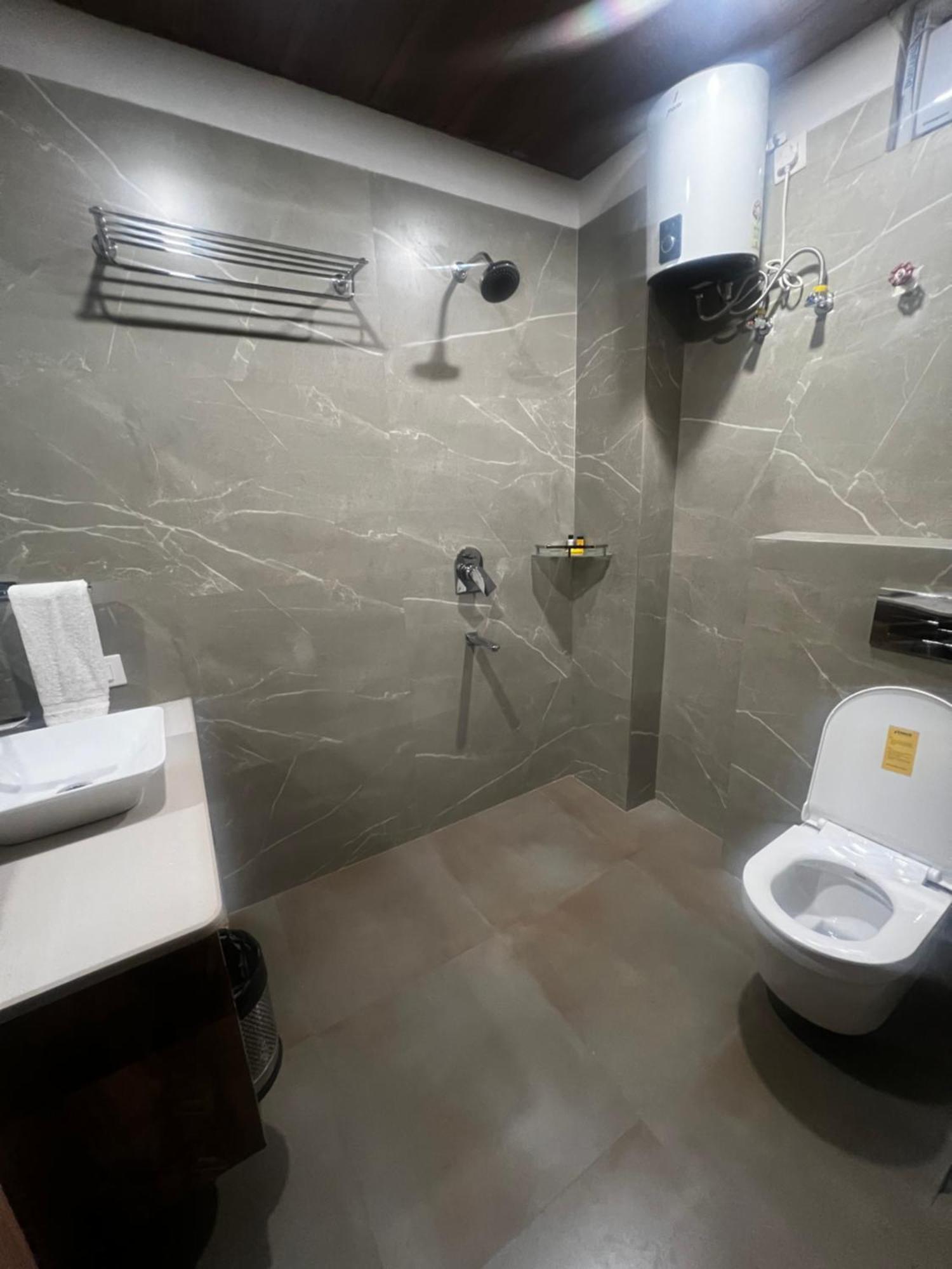 Hotel Anaya Retreat Varanasi Esterno foto